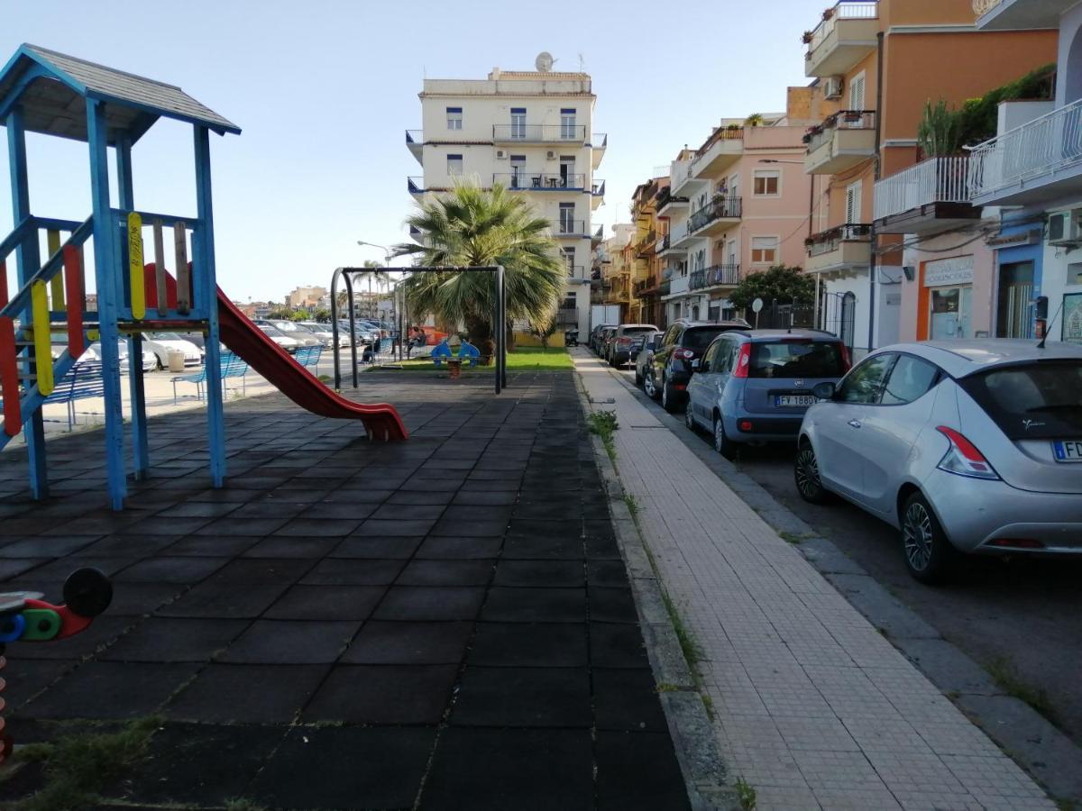 Marvin'S Home Giardini Naxos Esterno foto